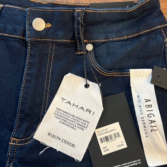 NWT Tahari Rayon Denim Abigail Mid-rise Bermuda Shorts size 6/28. - Picture 3 of 7